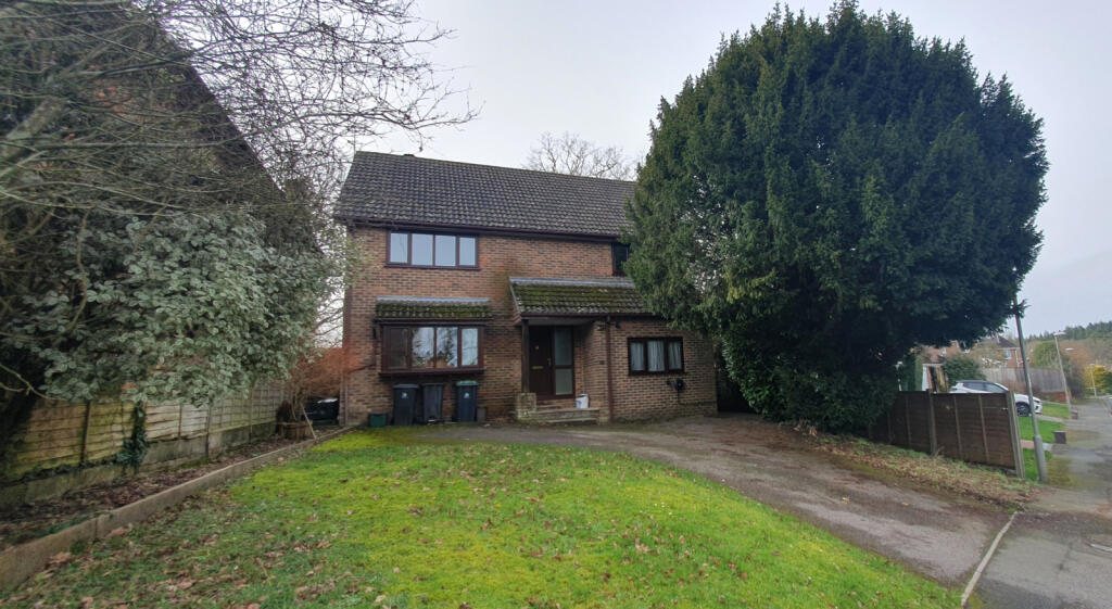 4 bed Detached for rent in Alderholt. From Crown House Lettings - Ringwood