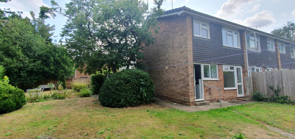 3 bed End of Terrace for rent in Fordingbridge. From Crown House Lettings - Ringwood