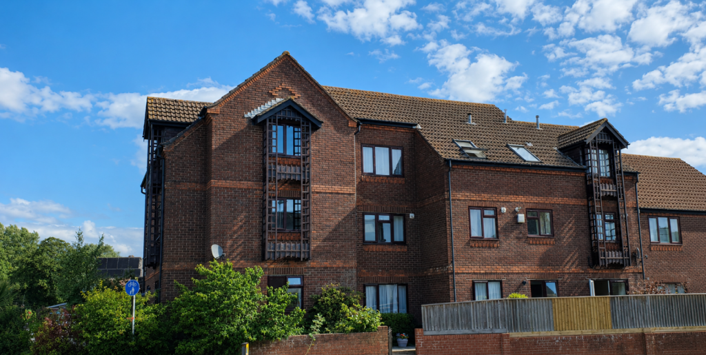 2 bed 1st Floor Flat for rent in Ringwood. From Crown House Lettings - Ringwood