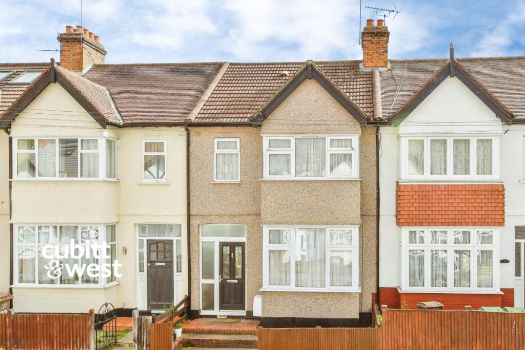 3 bed Mid Terraced House for rent in Carshalton. From Cubitt & West - Sutton