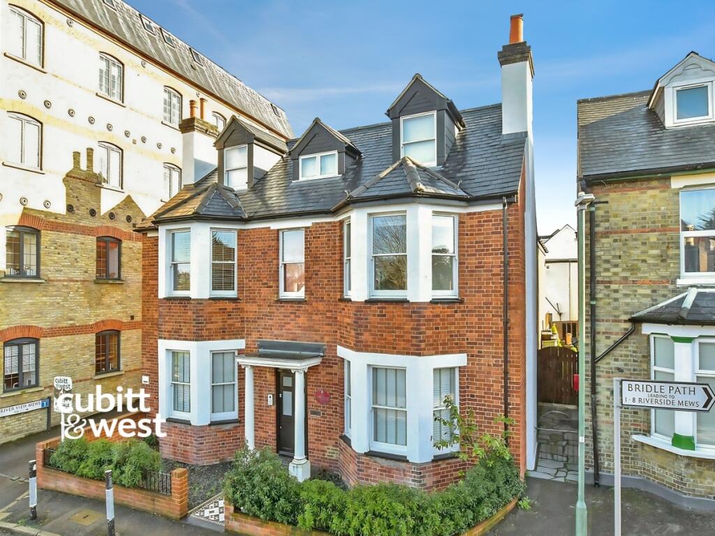 2 bed Apartment for rent in Wallington. From Cubitt & West - Sutton 2 bed Apartment for rent in Wallington. From Cubitt & West - Sutton
