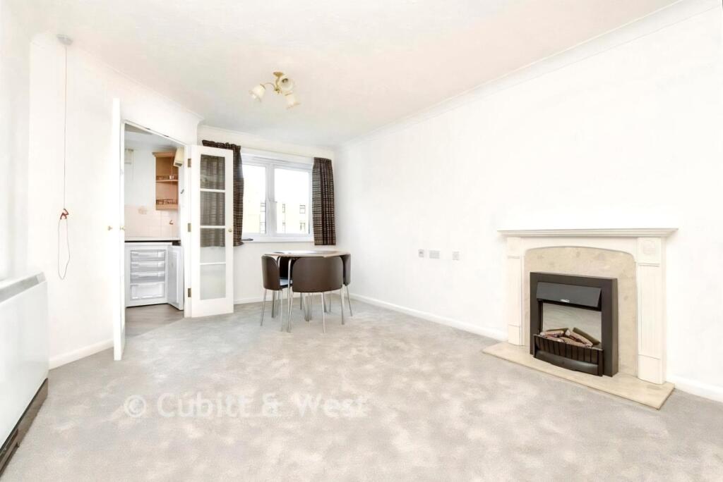 1 bed House (unspecified) for rent in Wallington. From Cubitt & West - Sutton