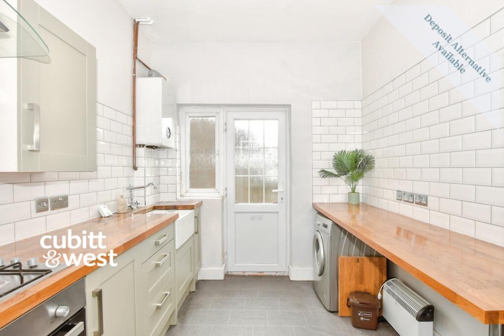 2 bed Annexe for rent in Stoneleigh. From Cubitt & West - Sutton 2 bed Annexe for rent in Stoneleigh. From Cubitt & West - Sutton