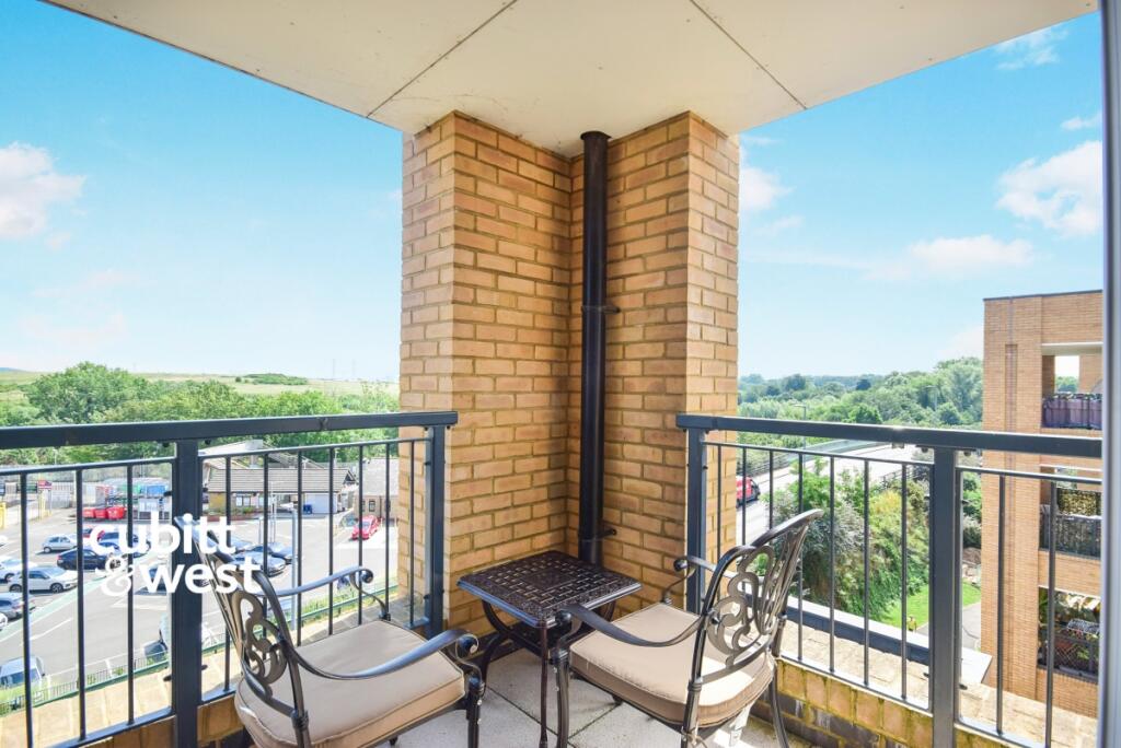 2 bed Apartment for rent in Wallington. From Cubitt & West - Sutton 2 bed Apartment for rent in Wallington. From Cubitt & West - Sutton