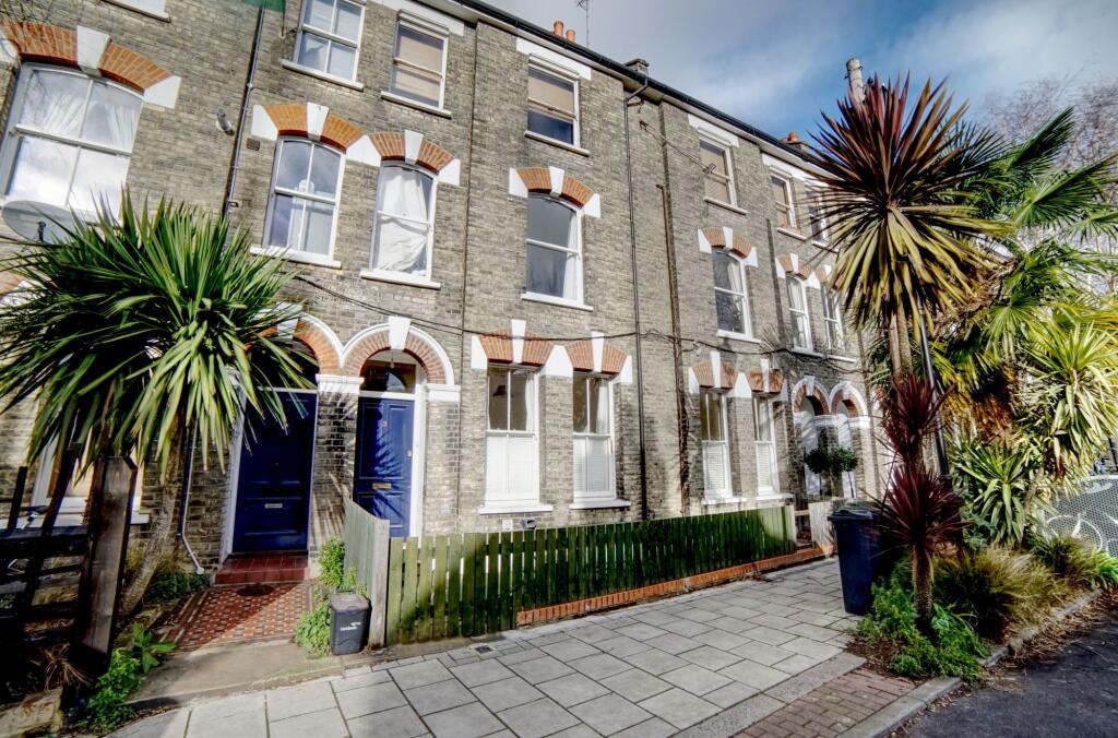2 bed Apartment for rent in London. From Daniel Cobb - Kennington