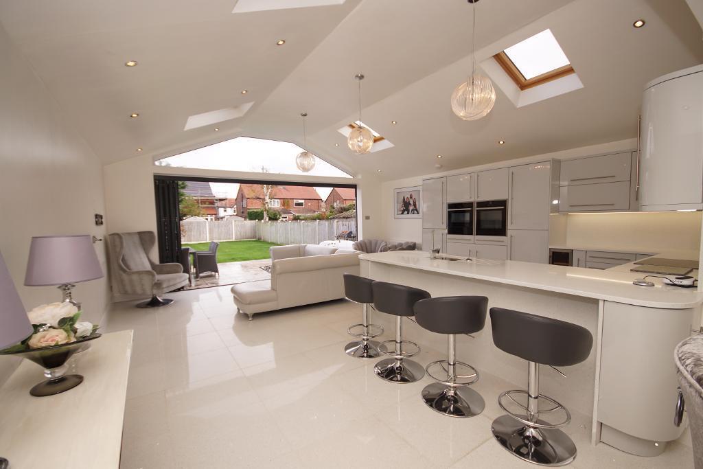 4 bed Semi Detached for rent in Southport. From Bailey Estates - Southport 4 bed Semi Detached for rent in Southport. From Bailey Estates - Southport