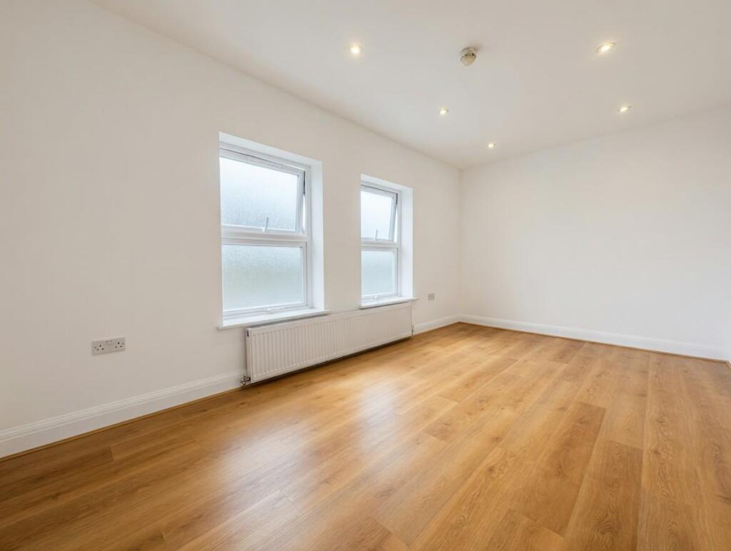 2 bed 1st Floor Flat for rent in London. From Daniels - Willesden Green