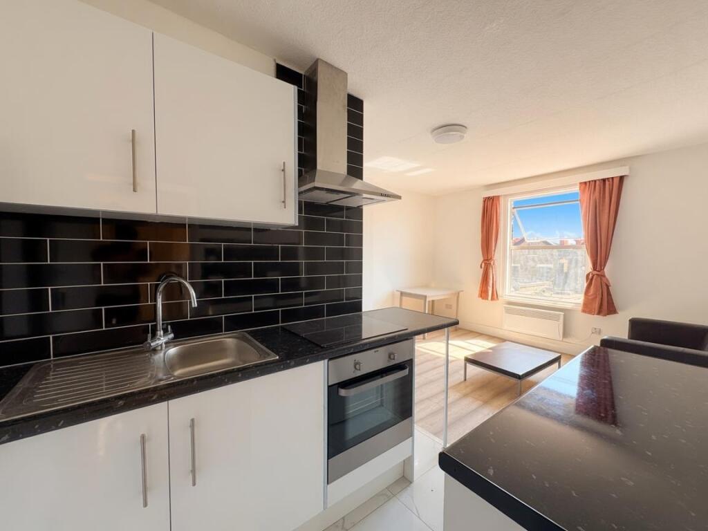 1 bed 1st Floor Flat for rent in London. From Daniels - Willesden Green