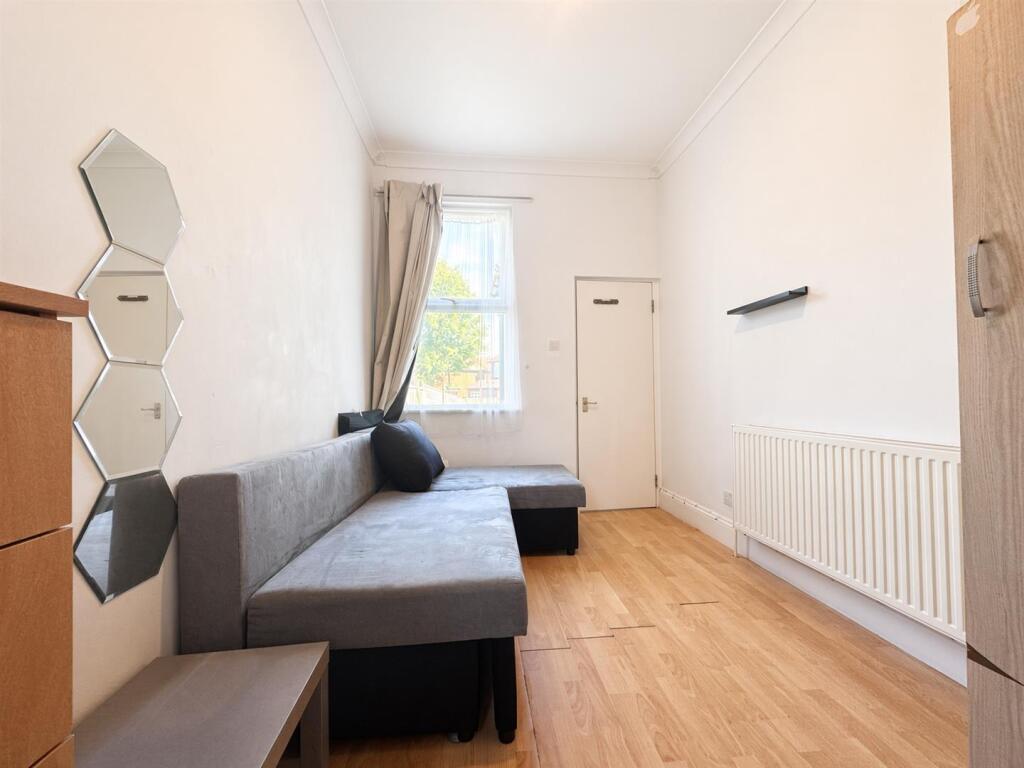 0 bed Studio for rent in Willesden. From Daniels - Willesden Green