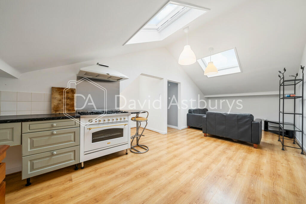 4 bed Apartment for rent in London. From David Astburys Ltd - London