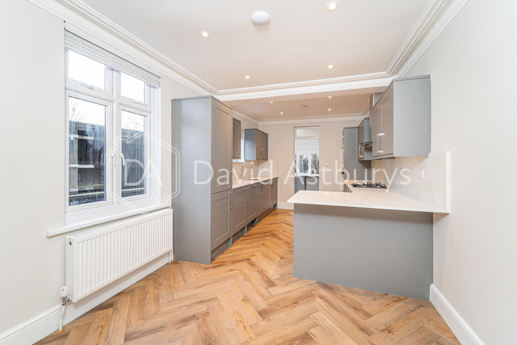 3 bed End of Terrace for rent in London. From David Astburys Ltd - London