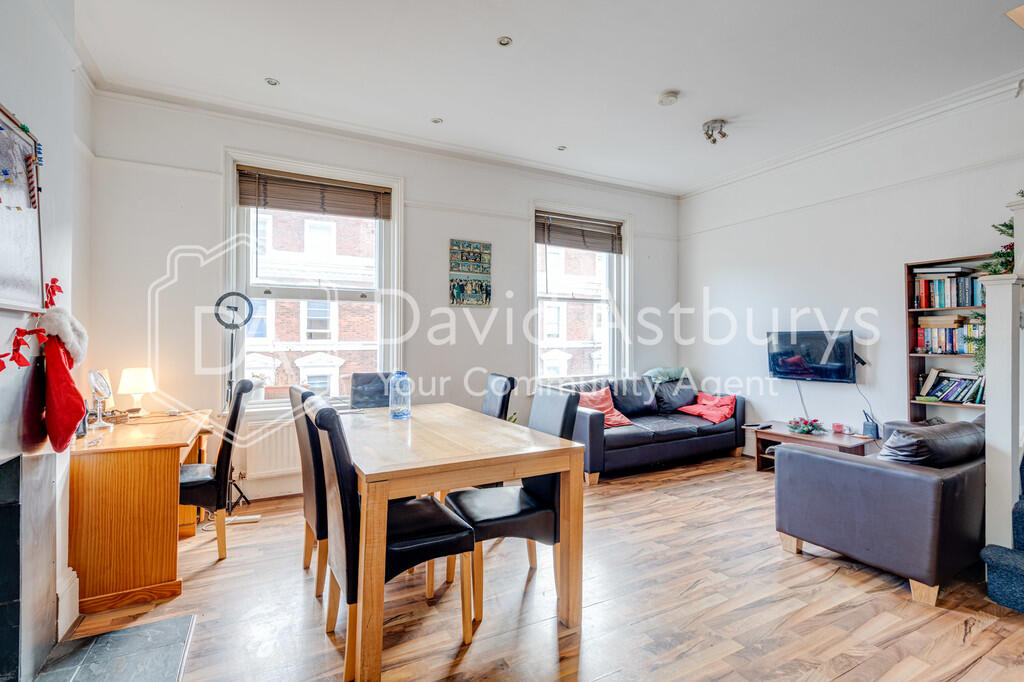 4 bed Apartment for rent in London. From David Astburys Ltd - London