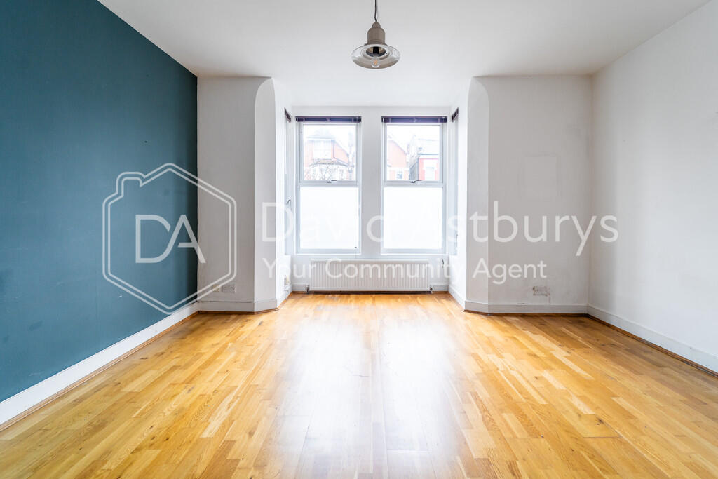 3 bed House (unspecified) for rent in London. From David Astburys Ltd - London
