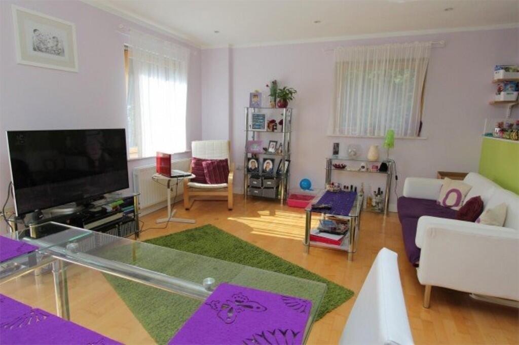 2 bed Apartment for rent in Hornsey. From David Astburys Ltd - London