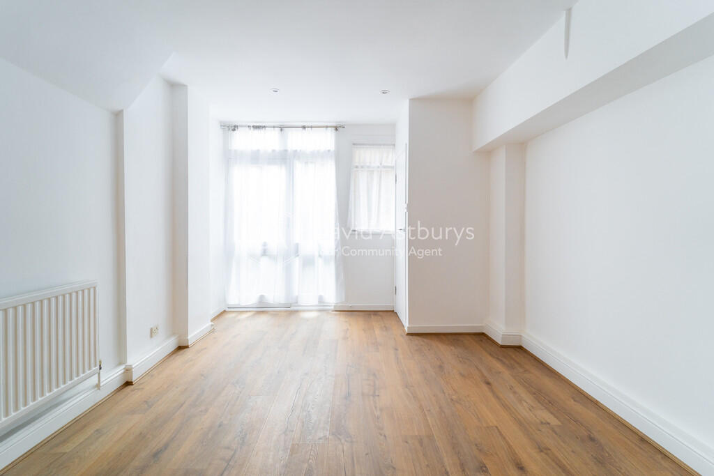 1 bed 1st Floor Flat for rent in Hornsey. From David Astburys Ltd - London