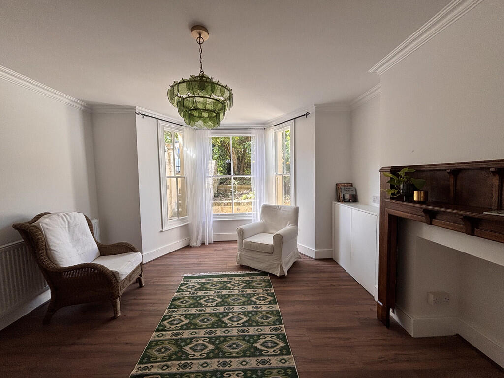2 bed Apartment for rent in Hornsey. From David Astburys Ltd - London