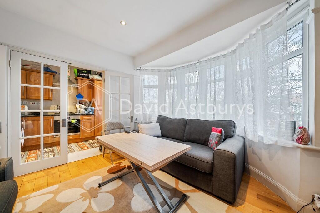 2 bed Apartment for rent in Wood Green. From David Astburys Ltd - London