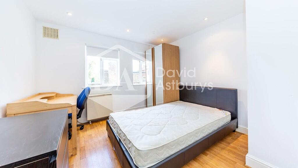 3 bed Apartment for rent in Hornsey. From David Astburys Ltd - London