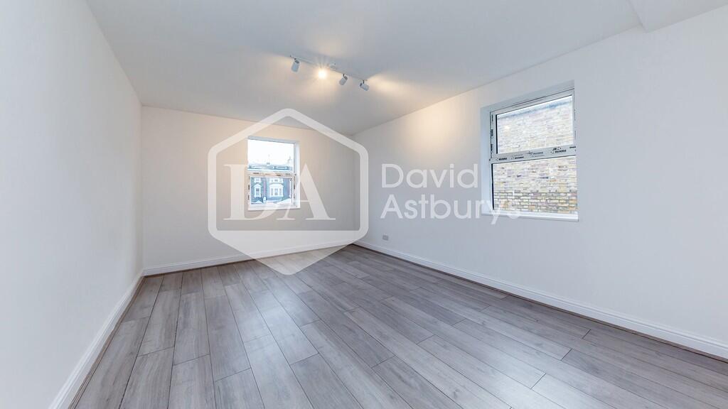 3 bed Apartment for rent in Hornsey. From David Astburys Ltd - London