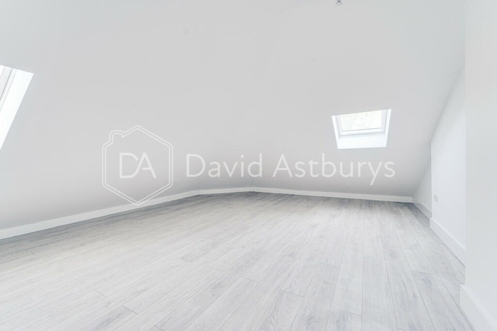 3 bed Apartment for rent in Hornsey. From David Astburys Ltd - London