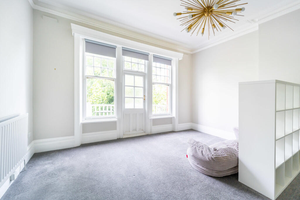 4 bed Apartment for rent in Hornsey. From David Astburys Ltd - London