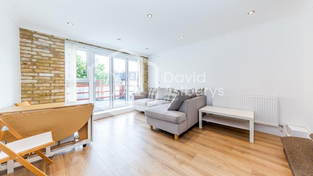 4 bed Apartment for rent in Hornsey. From David Astburys Ltd - London