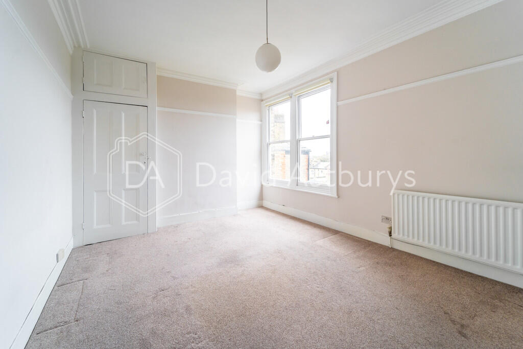 3 bed Apartment for rent in Hornsey. From David Astburys Ltd - London