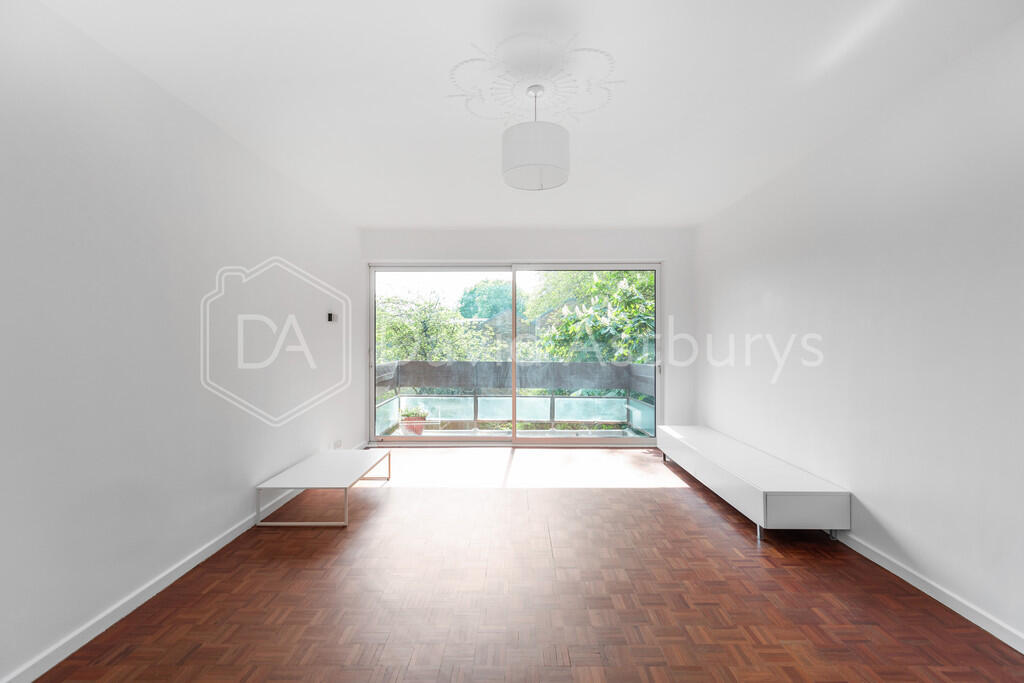 2 bed Apartment for rent in London. From David Astburys Ltd - London