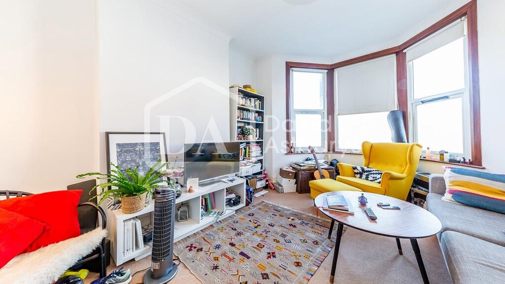 2 bed Apartment for rent in London. From David Astburys Ltd - London