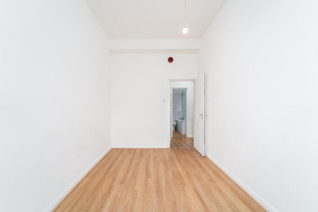 1 bed Apartment for rent in London. From David Astburys Ltd - London