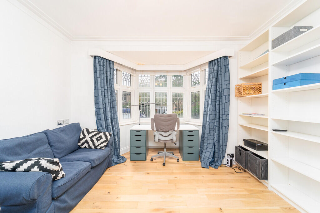 4 bed Semi Detached for rent in Friern Barnet. From David Astburys Ltd - London