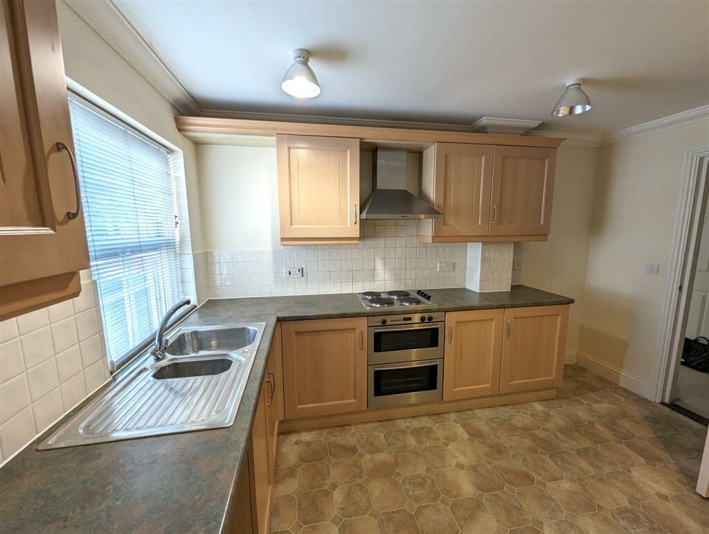 2 bed Apartment for rent in Ely. From David Clark and Company - Ely