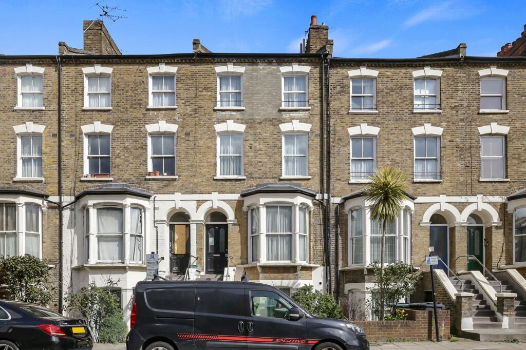 2 bed 1st Floor Flat for rent in London. From Davies & Davies - Finsbury Park