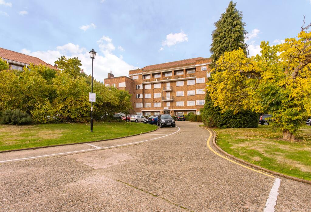 2 bed 1st Floor Flat for rent in Hendon. From Davies & Davies - Finsbury Park