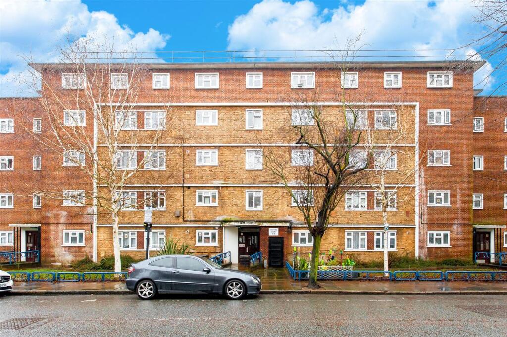 1 bed 1st Floor Flat for rent in Hornsey. From Davies & Davies - Finsbury Park
