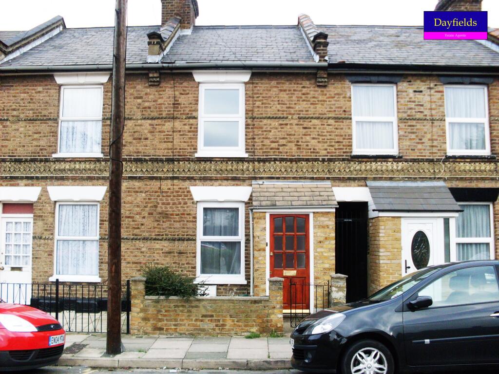 3 bed Cottage for rent in Edmonton. From Dayfields - Enfield Town 3 bed Cottage for rent in Edmonton. From Dayfields - Enfield Town