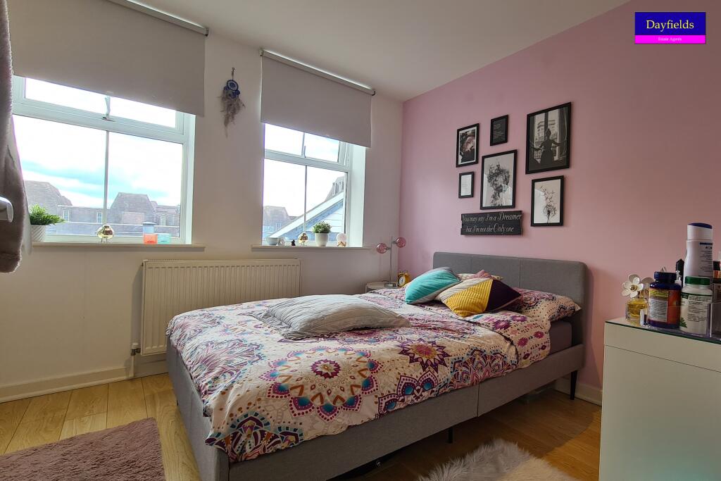 1 bed 1st Floor Flat for rent in Crews Hill. From Dayfields - Enfield Town