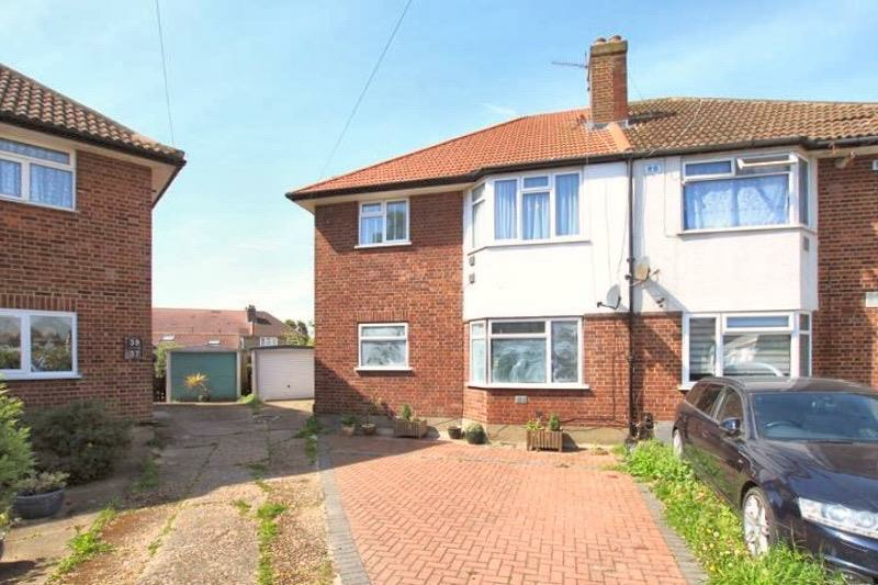 2 bed Maisonette for rent in Hounslow. From DBK Estate Agents - Hounslow