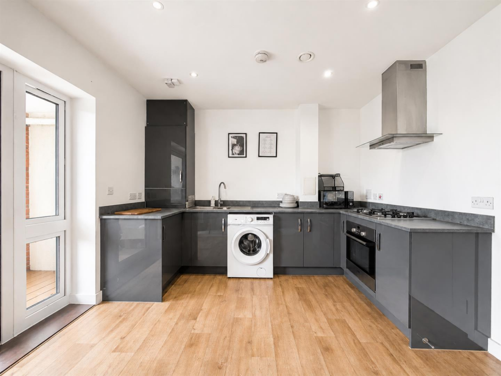 2 bed Apartment for rent in Hounslow. From DBK Estate Agents - Hounslow 2 bed Apartment for rent in Hounslow. From DBK Estate Agents - Hounslow