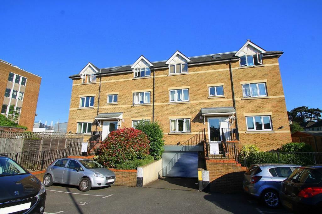 1 bed Apartment for rent in Ashford. From DBK Estate Agents - Hounslow