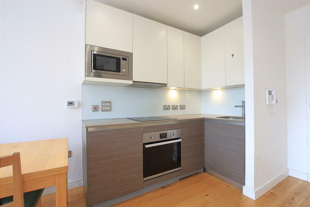 0 bed Apartment for rent in Hounslow. From DBK Estate Agents - Hounslow