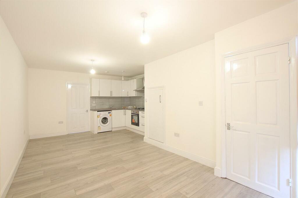 2 bed Mid Terraced House for rent in Feltham. From DBK Estate Agents - Hounslow