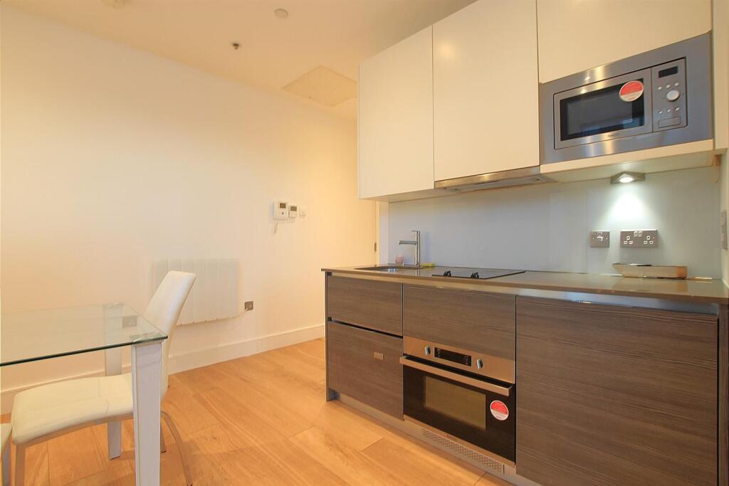0 bed Apartment for rent in Hounslow. From DBK Estate Agents - Hounslow
