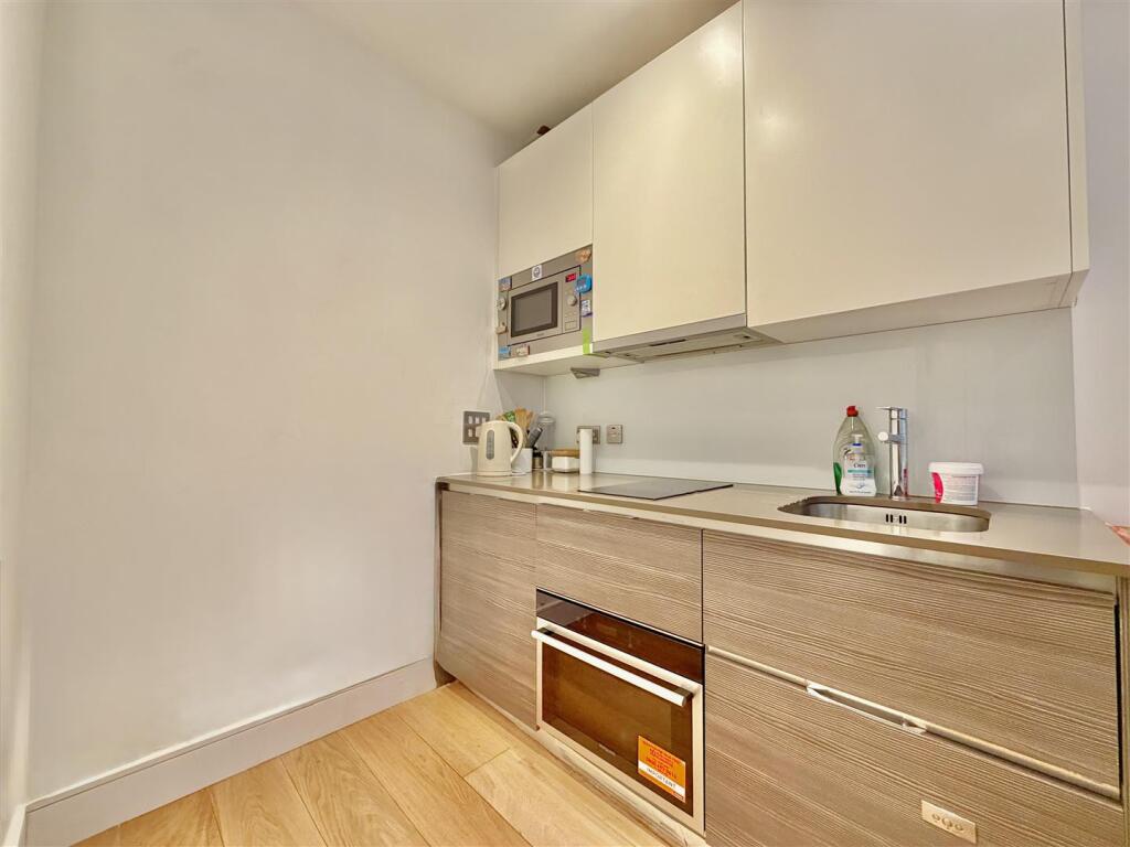 0 bed Apartment for rent in Hounslow. From DBK Estate Agents - Hounslow