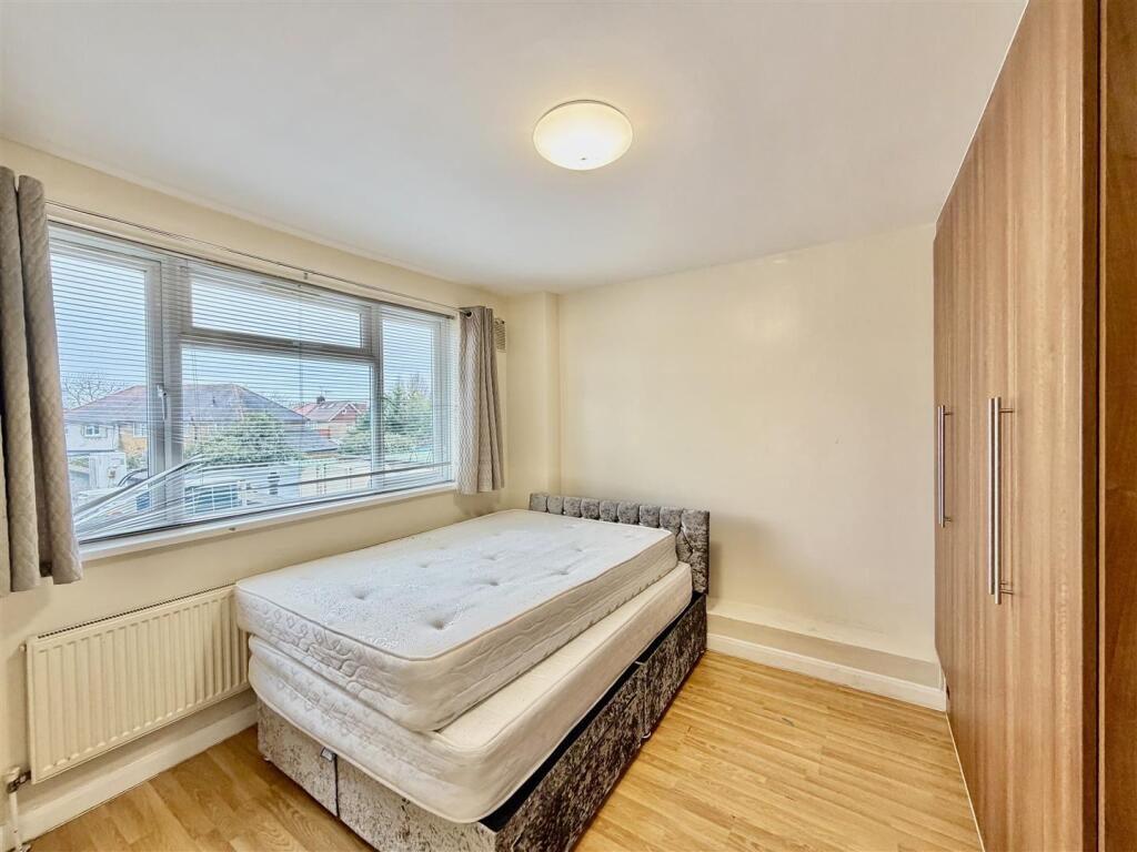 0 bed House Share for rent in Sunbury. From DBK Estate Agents - Hounslow