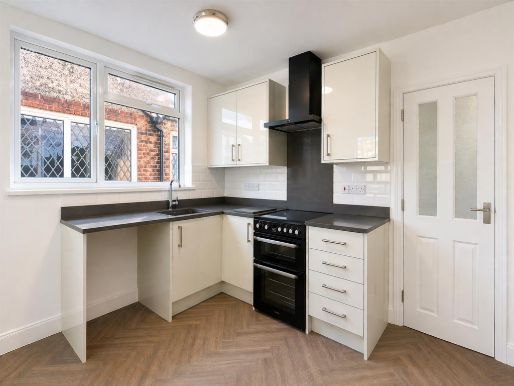 1 bed Annexe for rent in Feltham. From DBK Estate Agents - Hounslow