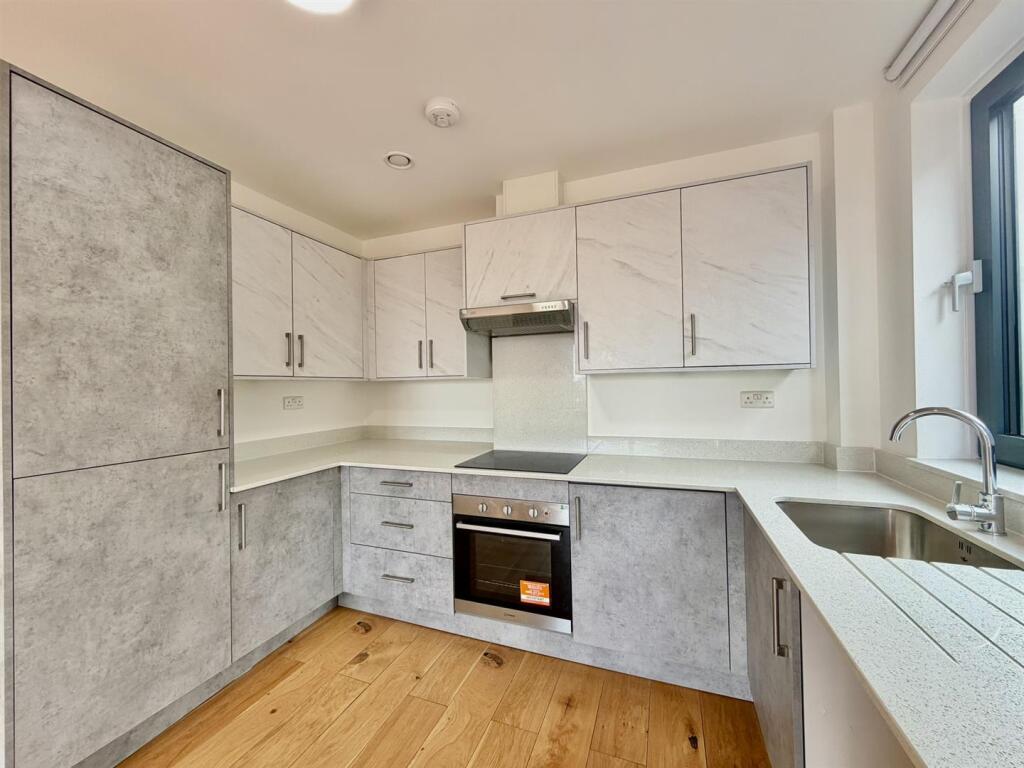 1 bed Apartment for rent in Hounslow. From DBK Estate Agents - Hounslow 1 bed Apartment for rent in Hounslow. From DBK Estate Agents - Hounslow
