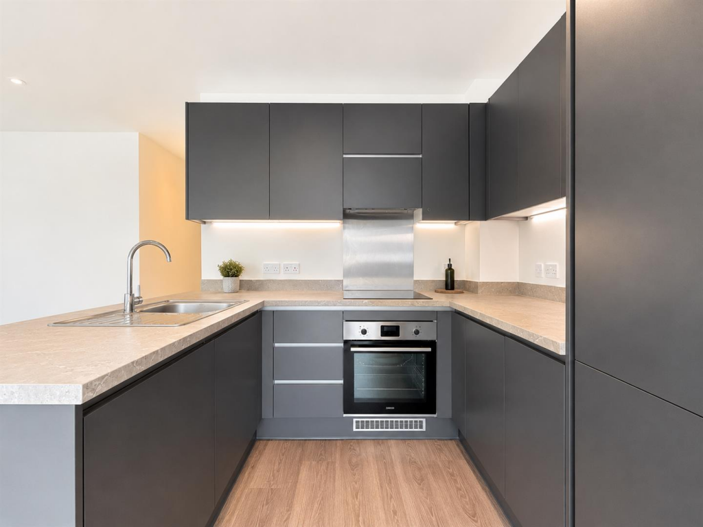 1 bed Apartment for rent in Feltham. From DBK Estate Agents - Hounslow