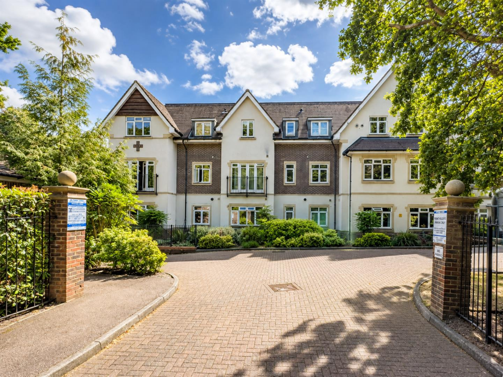 1 bed Apartment for rent in Beaconsfield. From DBK Estate Agents - Hounslow 1 bed Apartment for rent in Beaconsfield. From DBK Estate Agents - Hounslow