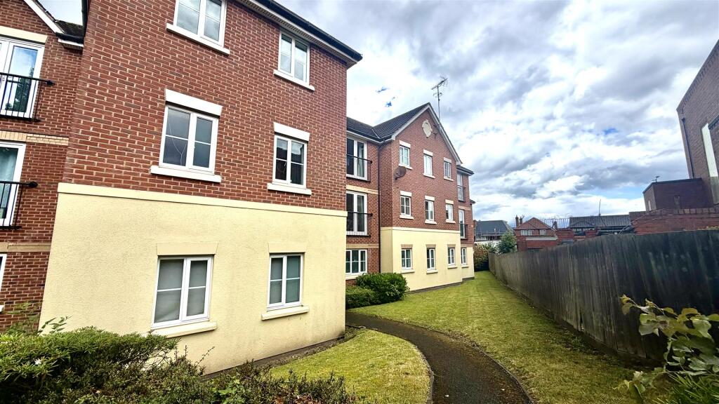 2 bed Detached for rent in Pheasey. From Acres - Sutton Coldfield